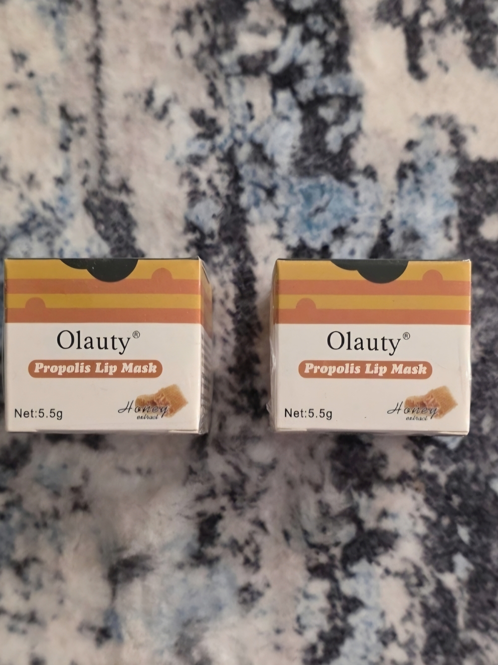 💥💥5 For $25💥💥 Olauty Propolis Lip Mask - Honey Scented (2 Pack)